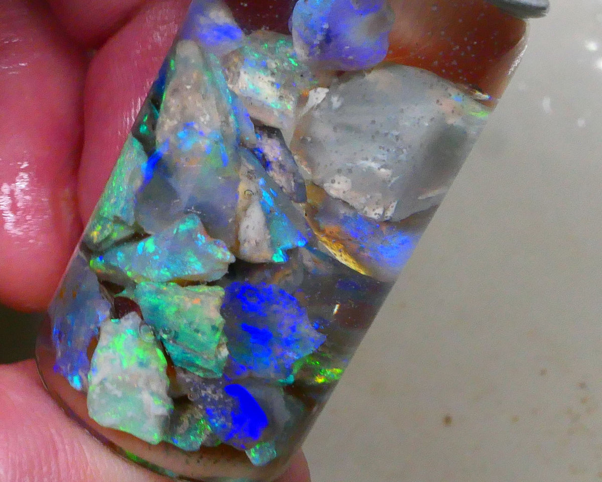 Little Candy of Lightning Ridge 35.00cts Mixed Knobby Seam Fossil Chips Bright Multicolours 9mm to chip sze Lot B4-A509