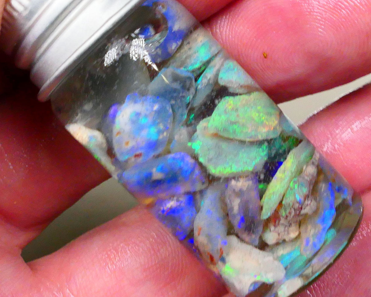 Little Candy of Lightning Ridge 35.00cts Mixed Knobby Seam Fossil Chips Bright Multicolours 9mm to chip sze Lot B4-A509