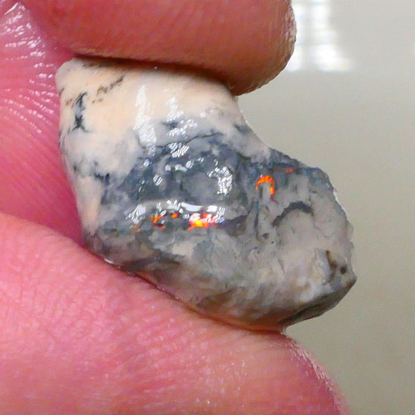 Orange/Red Alert Bright fire poking through saying Hello chase me now lol 10.50cts Knobby opal formation rough of Lightning Ridge Sand/Clay host 19x15x9mm  Lot B4-A513