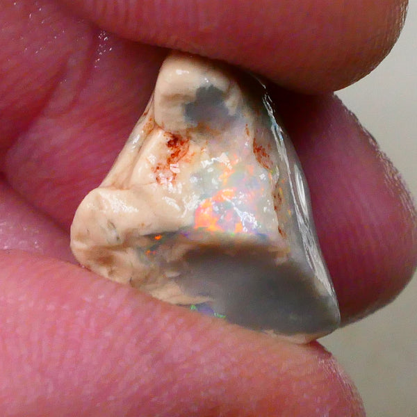 Pink/Red/Orange Alert calling all Gamblers 8.50cts Little bit of bright bling colours here on dark base 16x11x10mm  Lot B4-A517