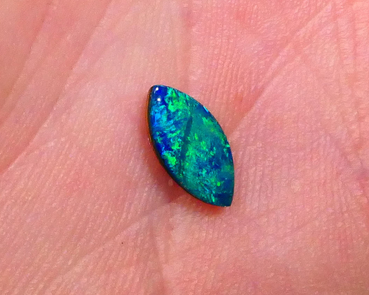 Gem Quality Coober Pedy doublet 0.65cts Gorgeous Bright Greens & blues ready to set 10x5x2mm  Lot B4-A540