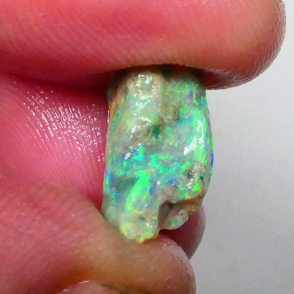 Bright Green dominant Multifires on this Pea Knobby opal rough 5.30cts Lightning ridge Crystal 15x8x8mm Lot B4-A531