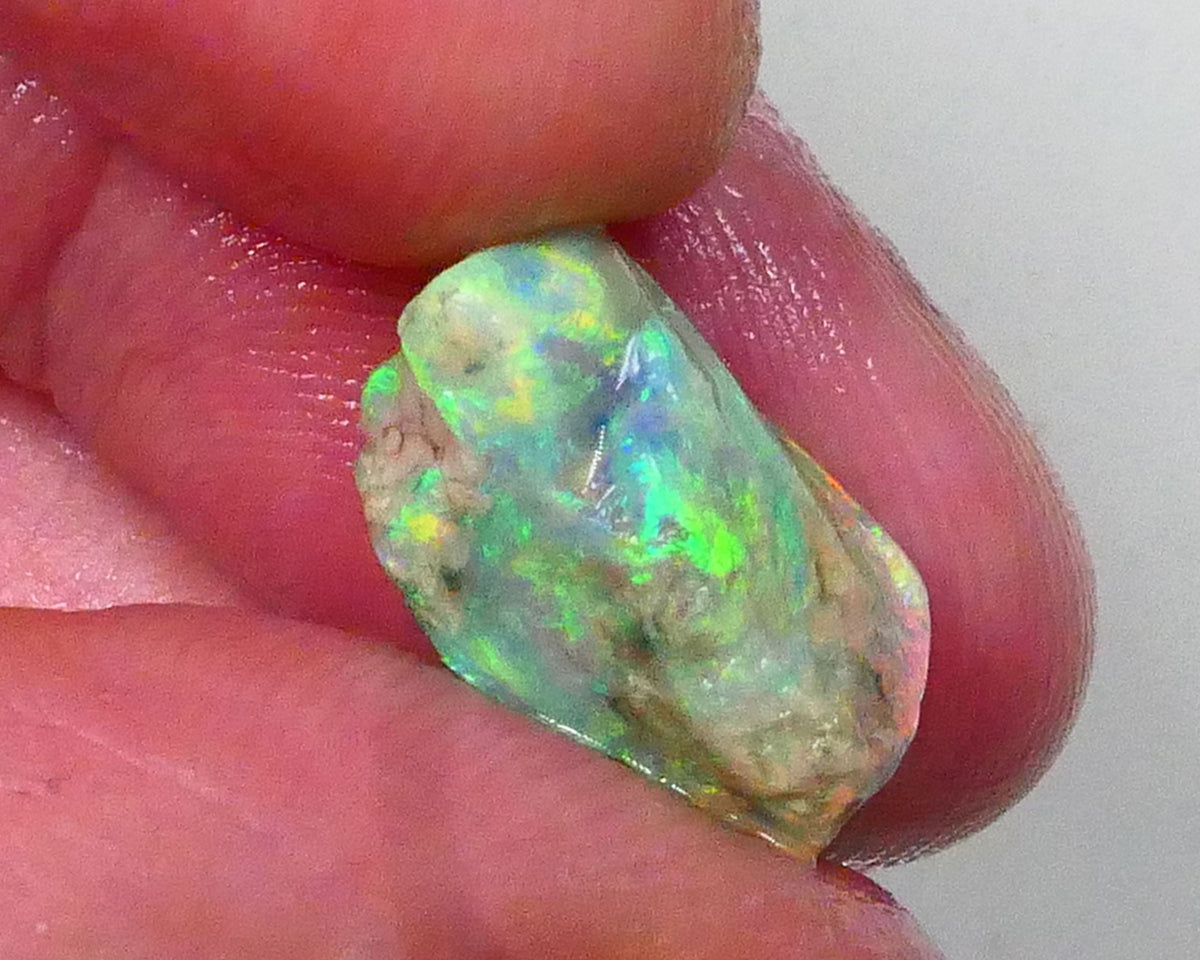 Bright Green dominant Multifires on this Pea Knobby opal rough 5.30cts Lightning ridge Crystal 15x8x8mm Lot B4-A531