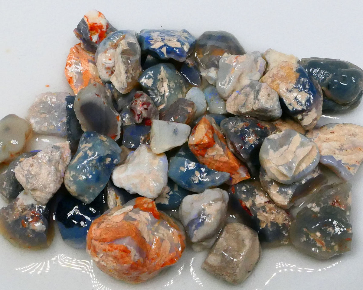 500cts of Lightning Ridge Knobby/ Knobby splits & formations Some bits of colour to go at but  not cutters !!! 20mm to chip size  Lot B4-A527