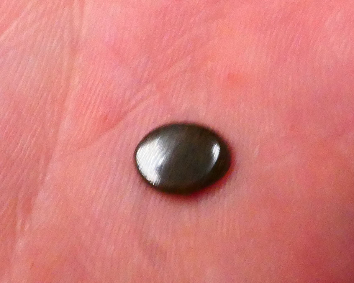Winton Polished Boulder opal gemstone Ready to Set 1.40cts Stripe of Green dominant fires 8x6x3mm Lot B4-A522