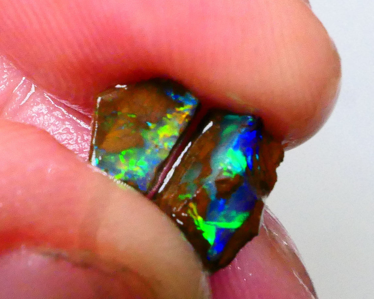 Small Bling Bling pair of Winton rough/rubs boulder opal 2.50cts Gorgeous super Bright Greens & blues dominant 9x5x4mm & 9x5x2mmLot B4-A552
