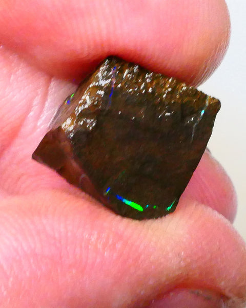 Electric Brights Blues & greens in the veins of this Winton Boulder opal rough 11.40cts Ironstone host rock 12x11x8mm  Lot B4-A542