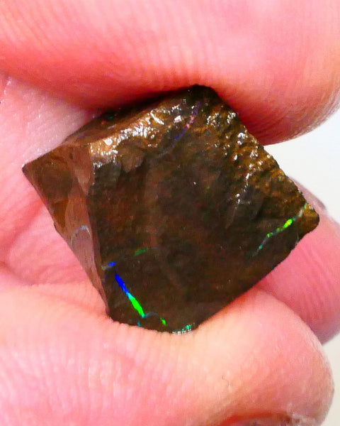 Electric Brights Blues & greens in the veins of this Winton Boulder opal rough 11.40cts Ironstone host rock 12x11x8mm  Lot B4-A542