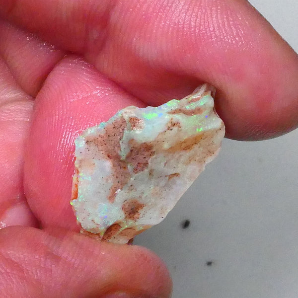 Colours popping 360 on this Crystal Seam opal rough of Lighting Ridge 6.50cts Bright Green/blue fires in nice bar to cut 24x15x5mm  Lot B4-A570