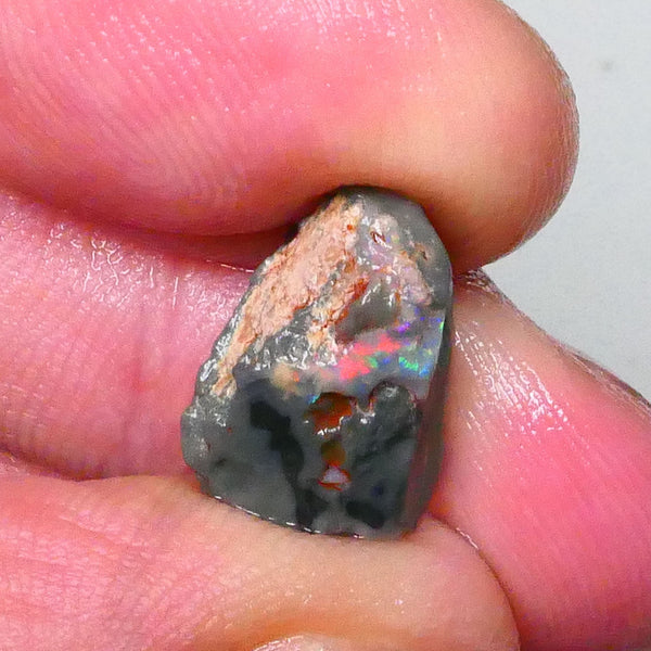 RED Alert Pea knobby on fire 5.00cts Dark base Lightning ridge Material to gamble 16x10x6mm  Lot B4-A567