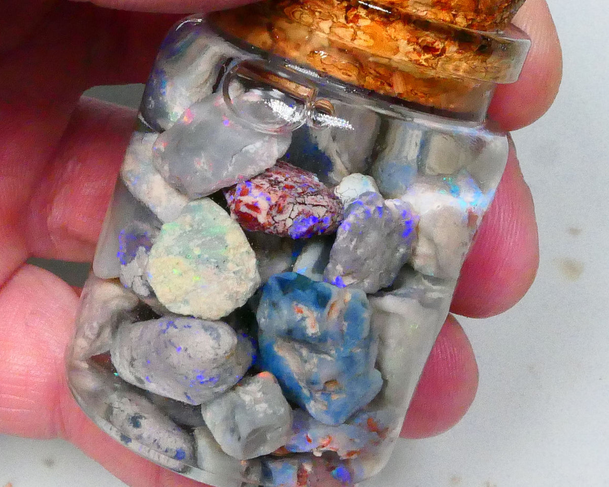 Lighting Ridge Knobby Seam & fossil 147cts Potch & Lots of colours/Multicolours 25mm to chip size  Lot B4-A561