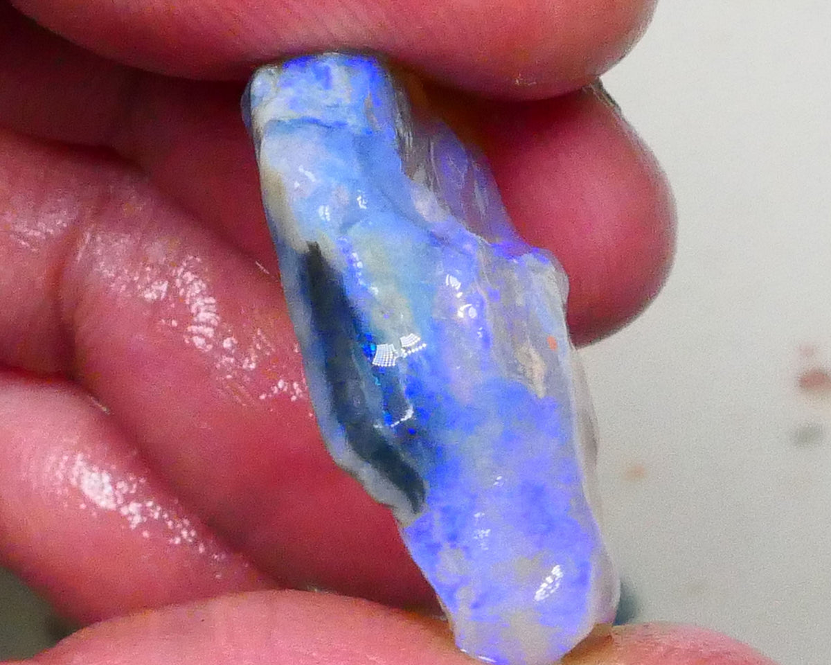 Large Dark Base Crystal knobby opal rough 33.00cts Lightning ridge Blues visible 360 to cut 28x25x10mm  Lot B4-A583