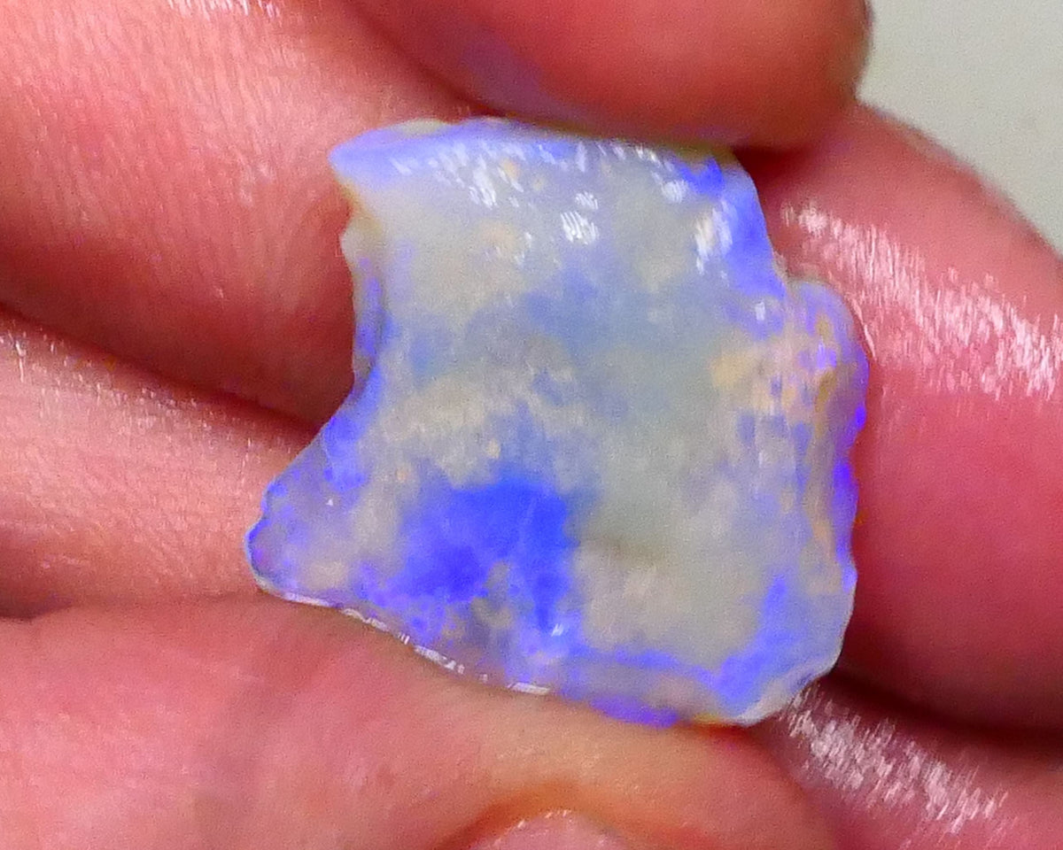 Lightning Ridge Crystal Seam opal 11.00cts 360 visible blues in Milky colour bar 19x19x5mm Lot B4-A582