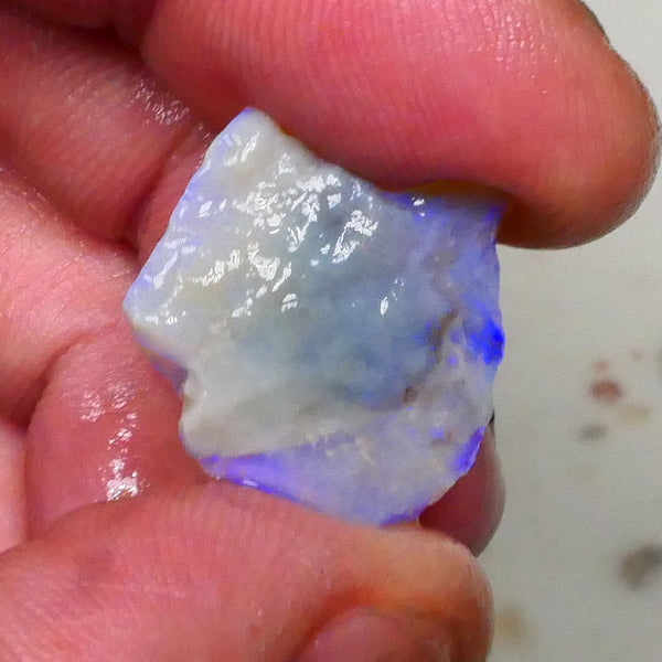 Lightning Ridge Crystal Seam opal 11.00cts 360 visible blues in Milky colour bar 19x19x5mm Lot B4-A582