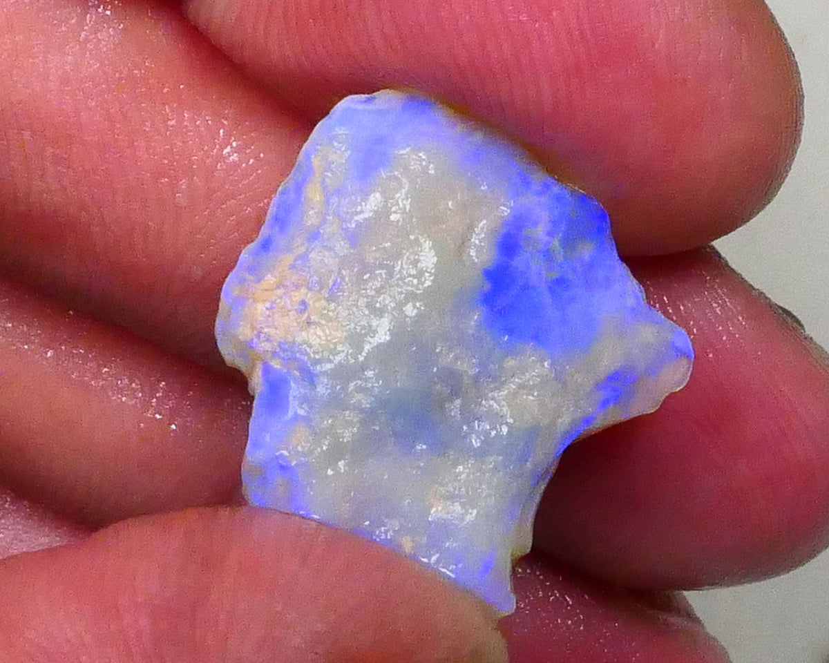 Lightning Ridge Crystal Seam opal 11.00cts 360 visible blues in Milky colour bar 19x19x5mm Lot B4-A582