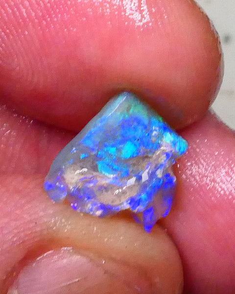 Bright Blue/Green fires on this Crystal Seam opal rough 2.20cts Lightning Ridge Small cutter for those skilled enough 12x10x4mm Lot B4-A581