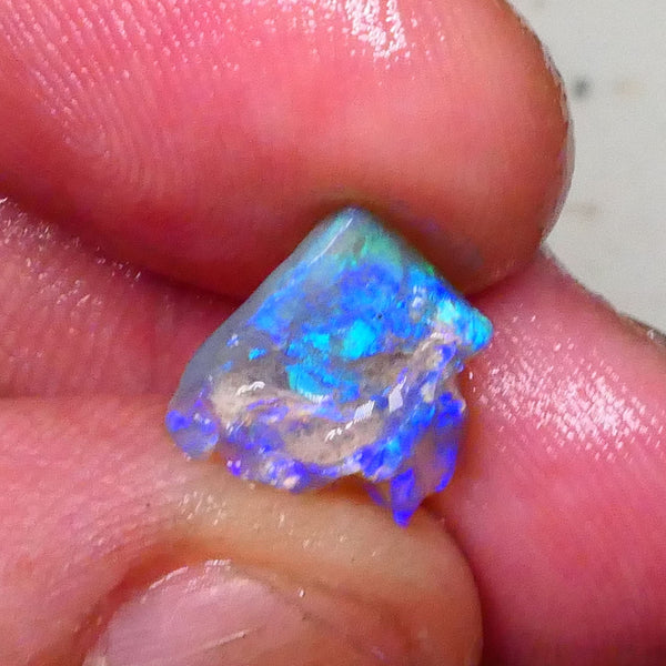 Bright Blue/Green fires on this Crystal Seam opal rough 2.20cts Lightning Ridge Small cutter for those skilled enough 12x10x4mm Lot B4-A581