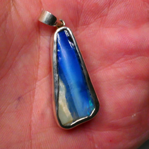 USED !! SETTING FRACTURES ! 39.00cts Total Weight. Sterling Silver custom setting Winton boulder opal Gemstone some bits fires 30x14x7mm   Lot B4-A597