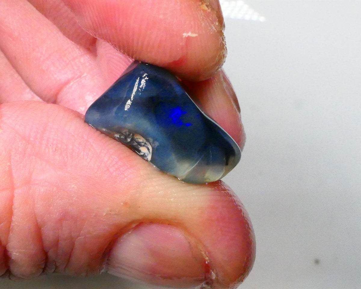 Tumbled black knobby opal rough 18.00cts Lighting Ridge Gorgeous Royal blues making an appearance Chase & cut 17x15x12mm  Lot B4-A584