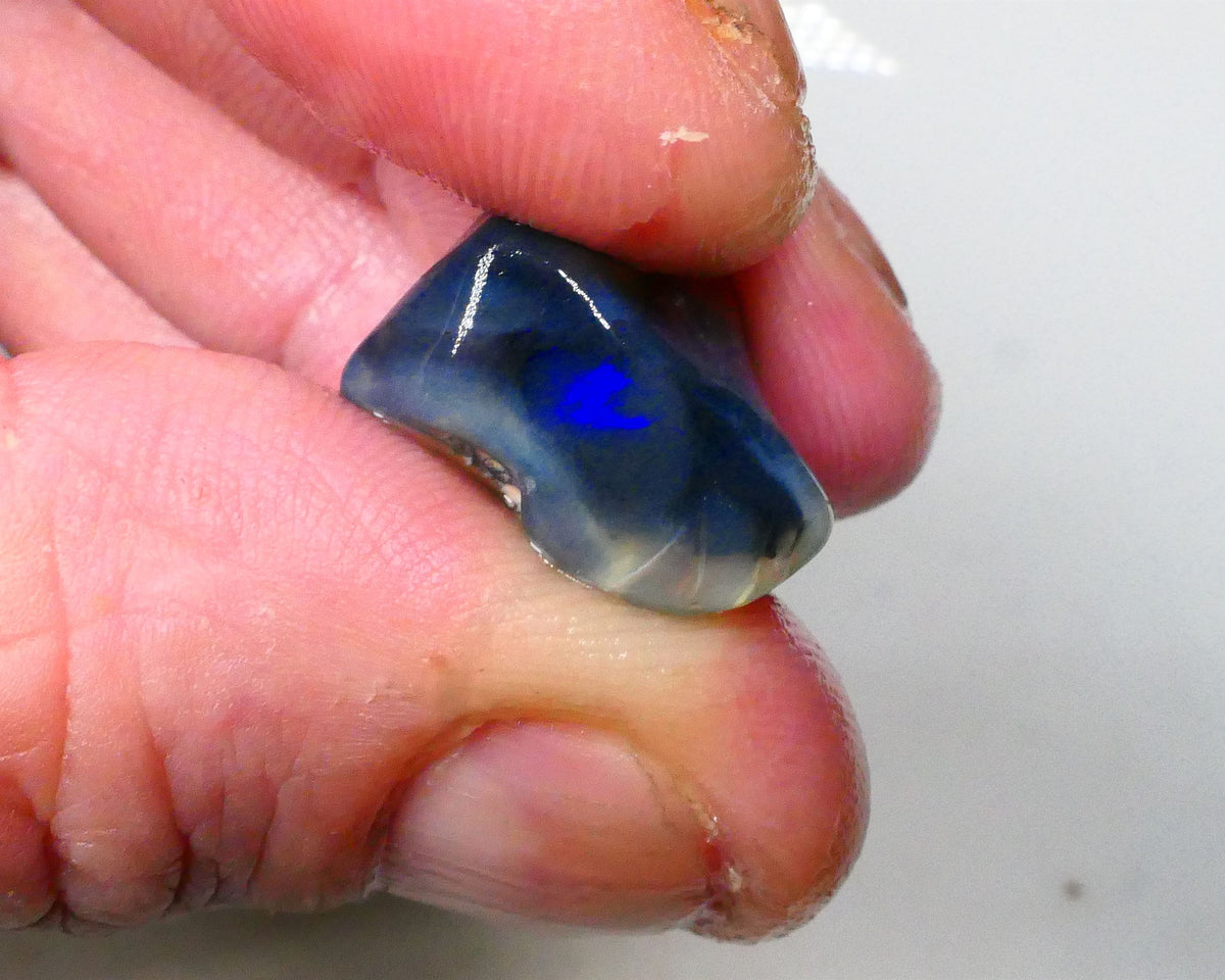 Tumbled black knobby opal rough 18.00cts Lighting Ridge Gorgeous Royal blues making an appearance Chase & cut 17x15x12mm  Lot B4-A584