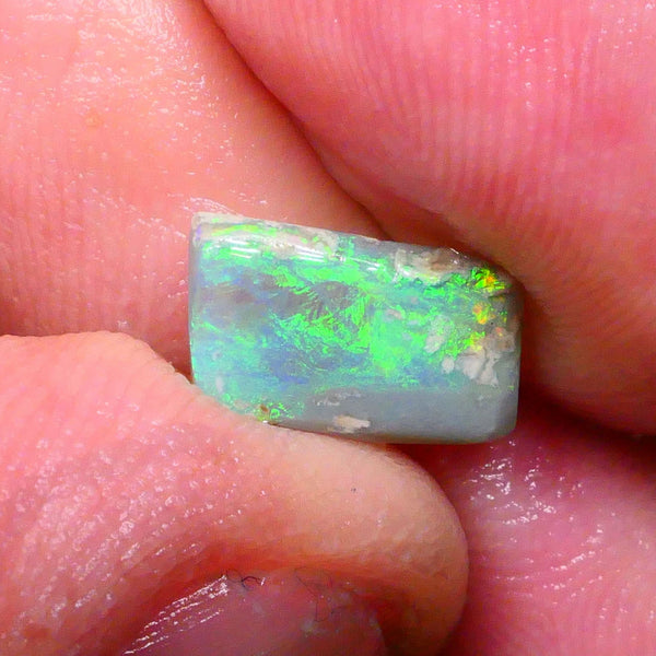 DEAL WOOD FOSSIL RUB Lightning Ridge opal 1.50cts Bright vibrant Green dominant colours gorgeous pattern to face small ring stone here 11x7x2mm  Lot B4-A601
