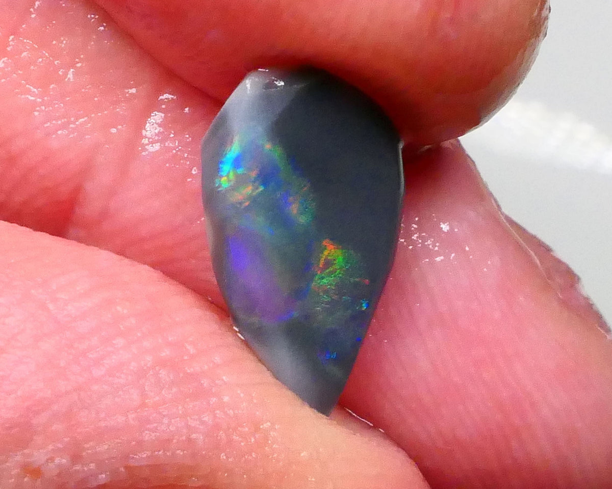 DEAL REDS/ORANGES/PINKS/VIOLET!!!!! Lightning Ridge Red on Black baby !!! Rub 1.60cts 14x7x3mm Lot B4-A604