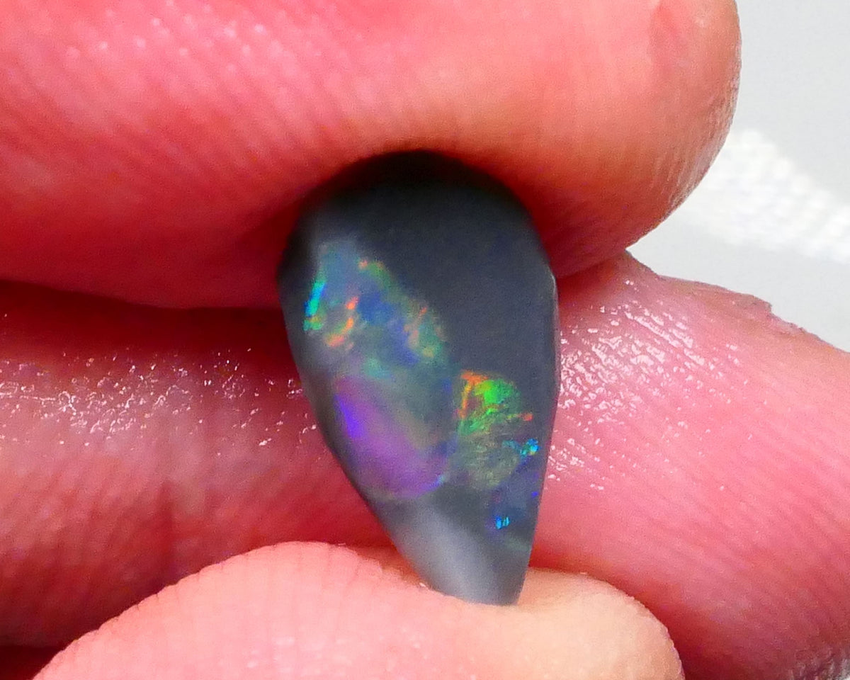 DEAL REDS/ORANGES/PINKS/VIOLET!!!!! Lightning Ridge Red on Black baby !!! Rub 1.60cts 14x7x3mm Lot B4-A604
