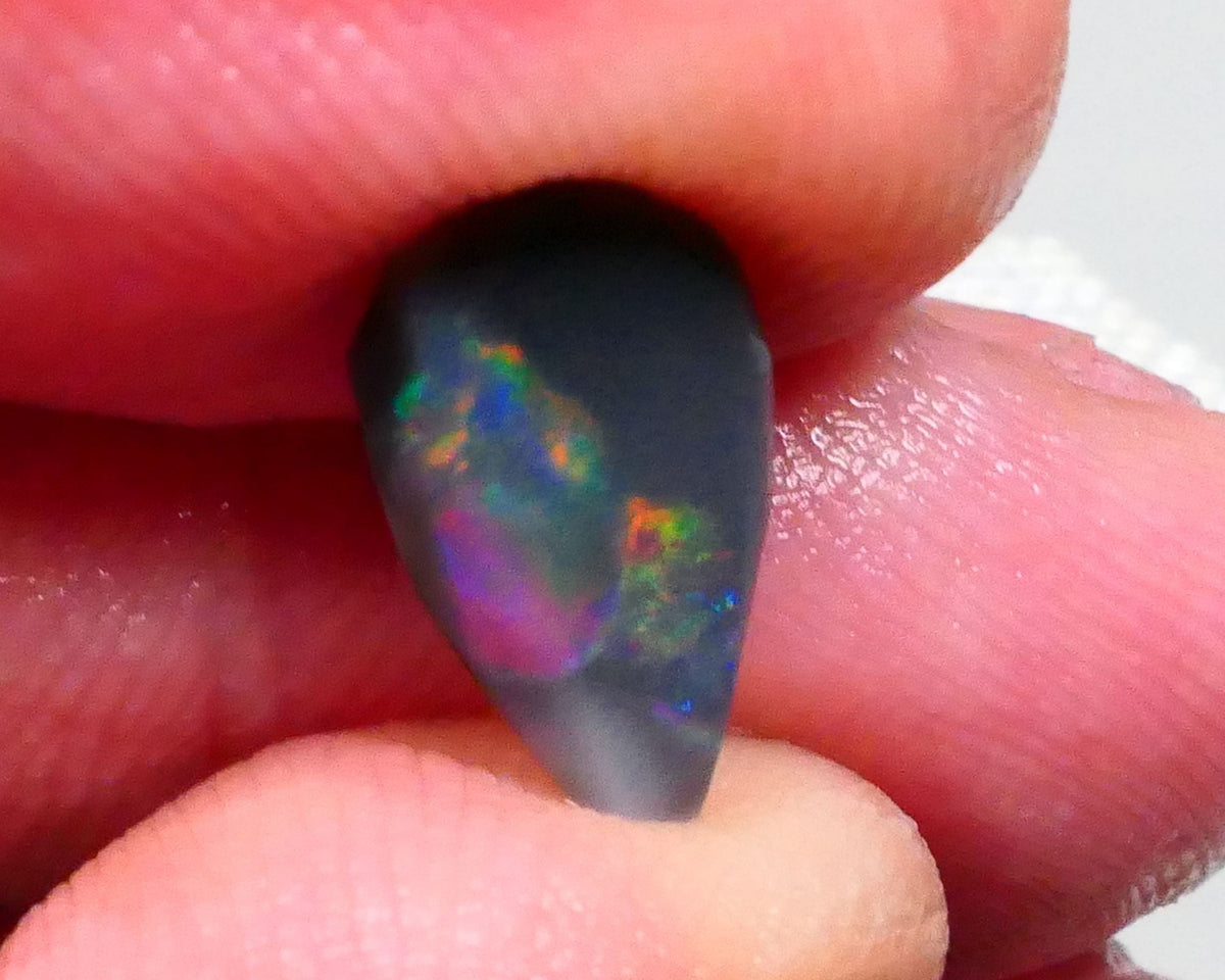 DEAL REDS/ORANGES/PINKS/VIOLET!!!!! Lightning Ridge Red on Black baby !!! Rub 1.60cts 14x7x3mm Lot B4-A604