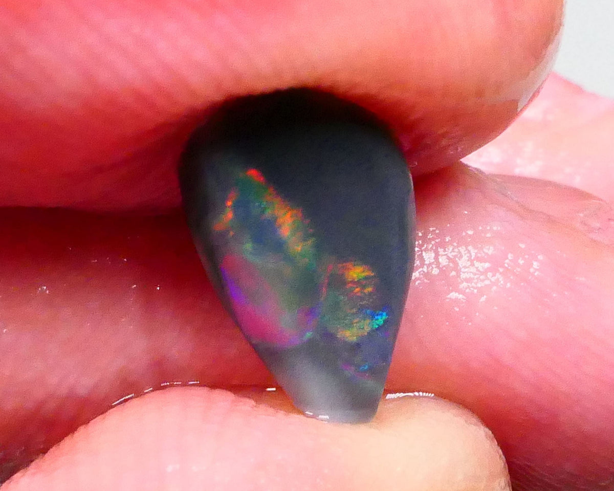 DEAL REDS/ORANGES/PINKS/VIOLET!!!!! Lightning Ridge Red on Black baby !!! Rub 1.60cts 14x7x3mm Lot B4-A604