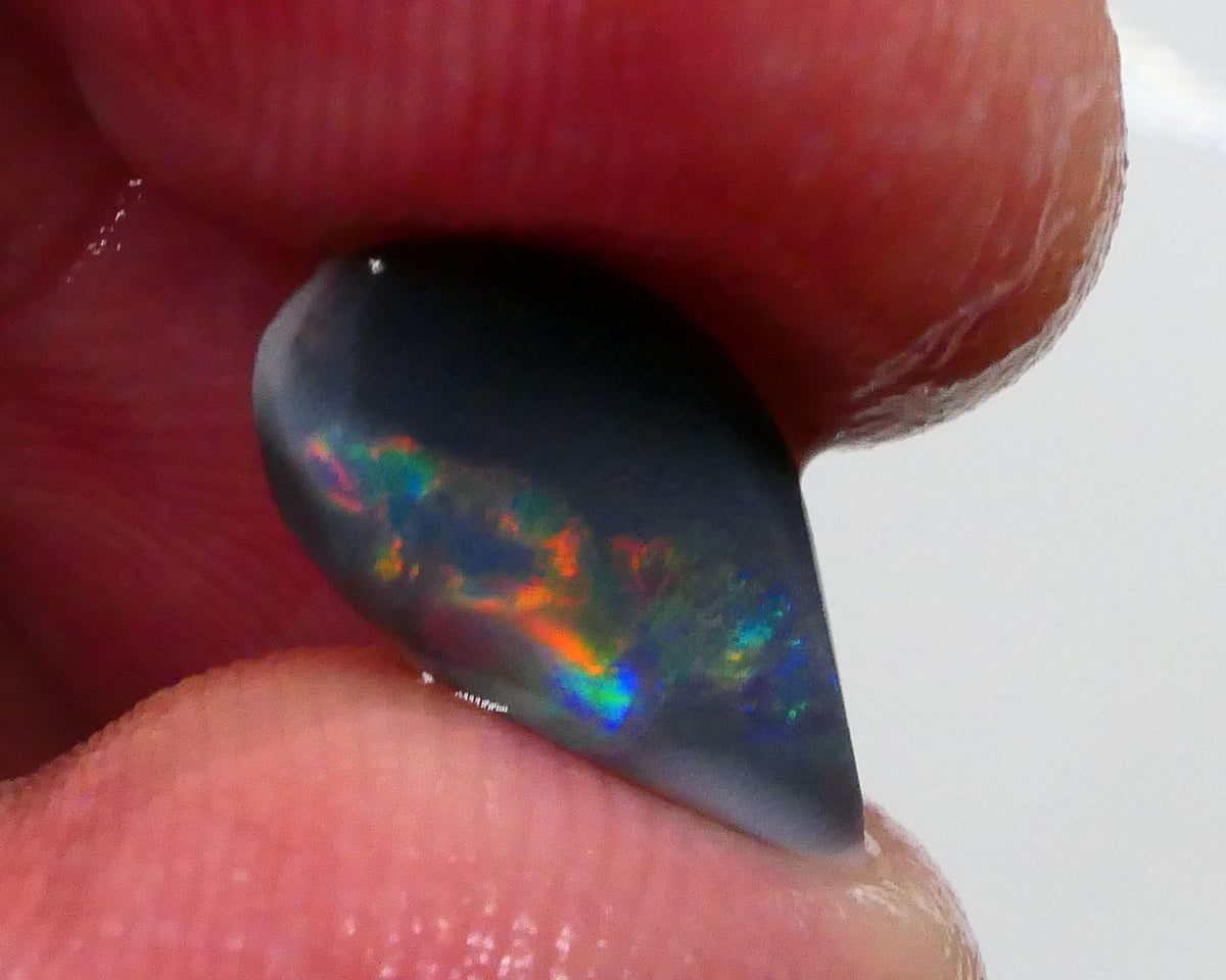 DEAL REDS/ORANGES/PINKS/VIOLET!!!!! Lightning Ridge Red on Black baby !!! Rub 1.60cts 14x7x3mm Lot B4-A604