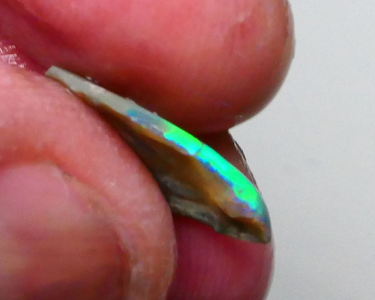 DEAL SUPER BRIGHTNESS !!!! opal rub 1.50cts Lighting ridge opalised wood fossil rub Electric Greens 17x10x2mm Lot B4-A606