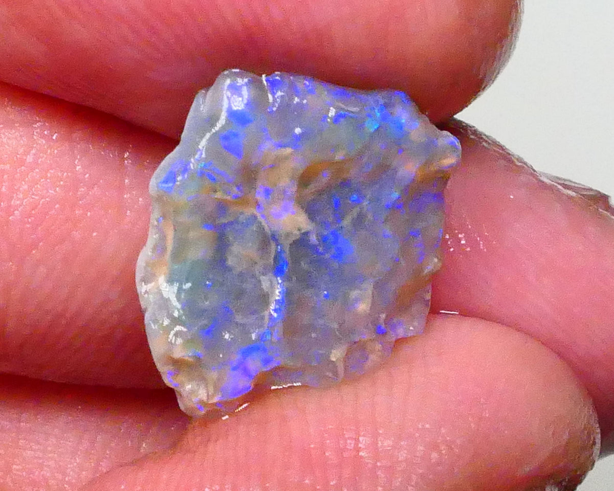 Untouched Dark Crystal knobby opal rough of Lightning Ridge 4.70cts Loaded with blues 16x14x5mm  Lot B4-A619