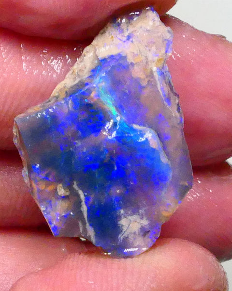 Gorgeous Bright Royal Blues on this Black seam opal rough to cut 8.60cts Lightning Ridge Material 27x18x6mm  Lot B4-A623