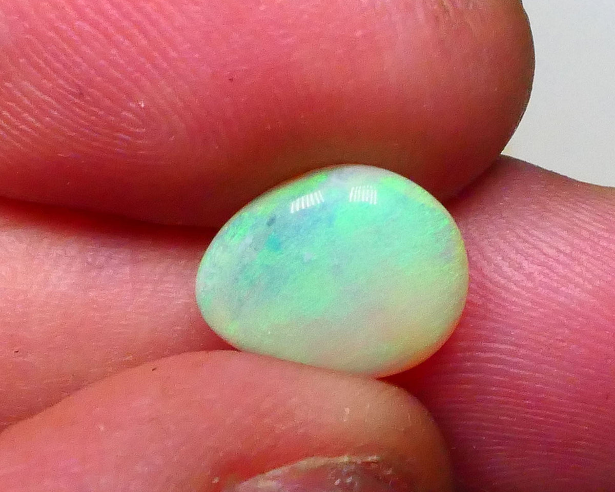 Jewellery Quality Solid Lighting Ridge Crystal opal Gemstone 1.80cts Low-medium dome Perfect Ring stone Stunning Bright Multicolours loaded !!! Video & photos does no justice to this 11x9x2mm Ready to set Lot B4-A636