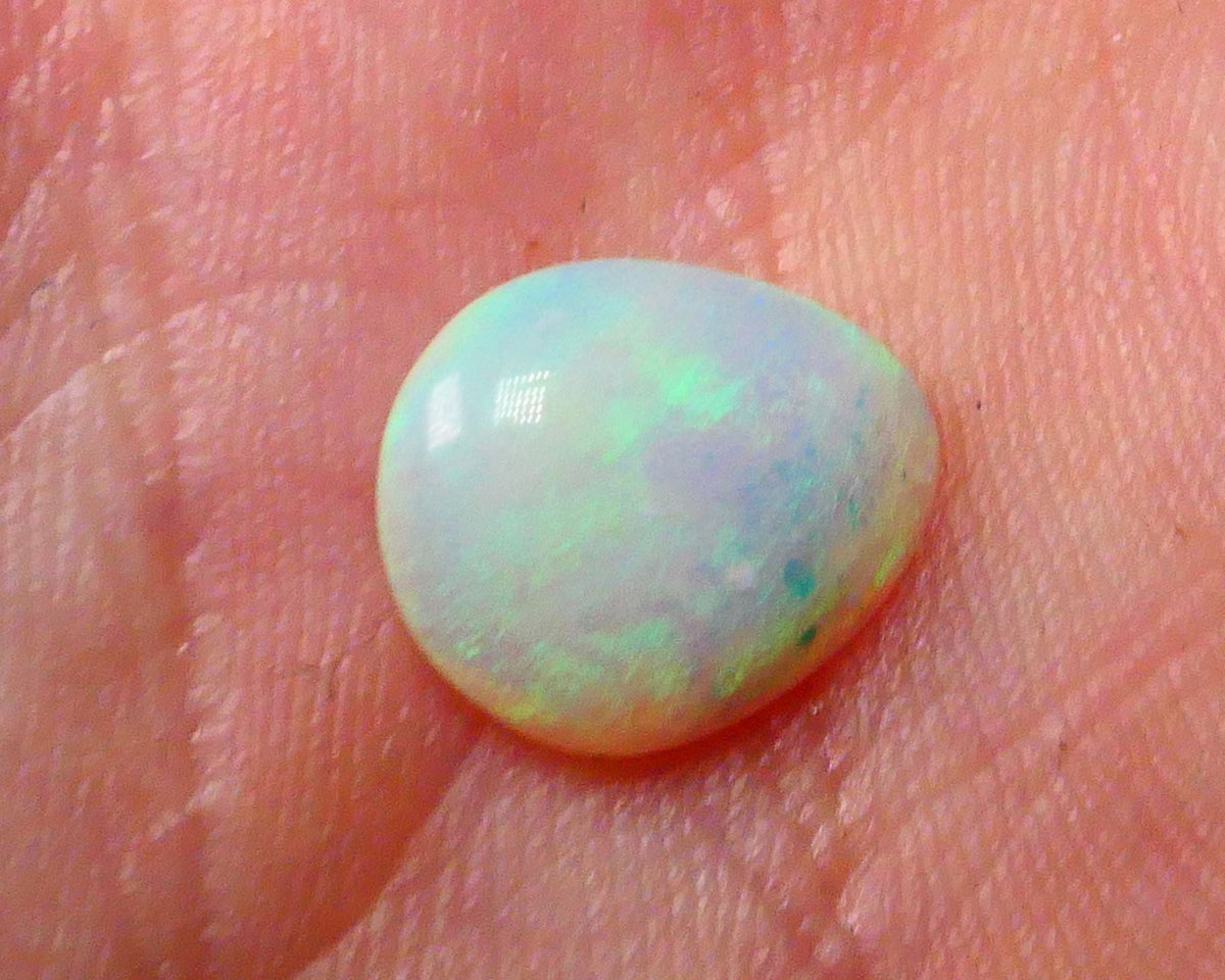 Jewellery Quality Solid Lighting Ridge Crystal opal Gemstone 1.80cts Low-medium dome Perfect Ring stone Stunning Bright Multicolours loaded !!! Video & photos does no justice to this 11x9x2mm Ready to set Lot B4-A636