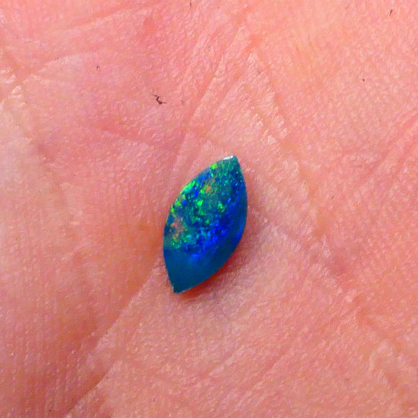 Coober Pedy Opal doublet Jewellery Grade 0.30cts Green/Blue fires top polish ready to set 7x4x1mm Lot B4-A635