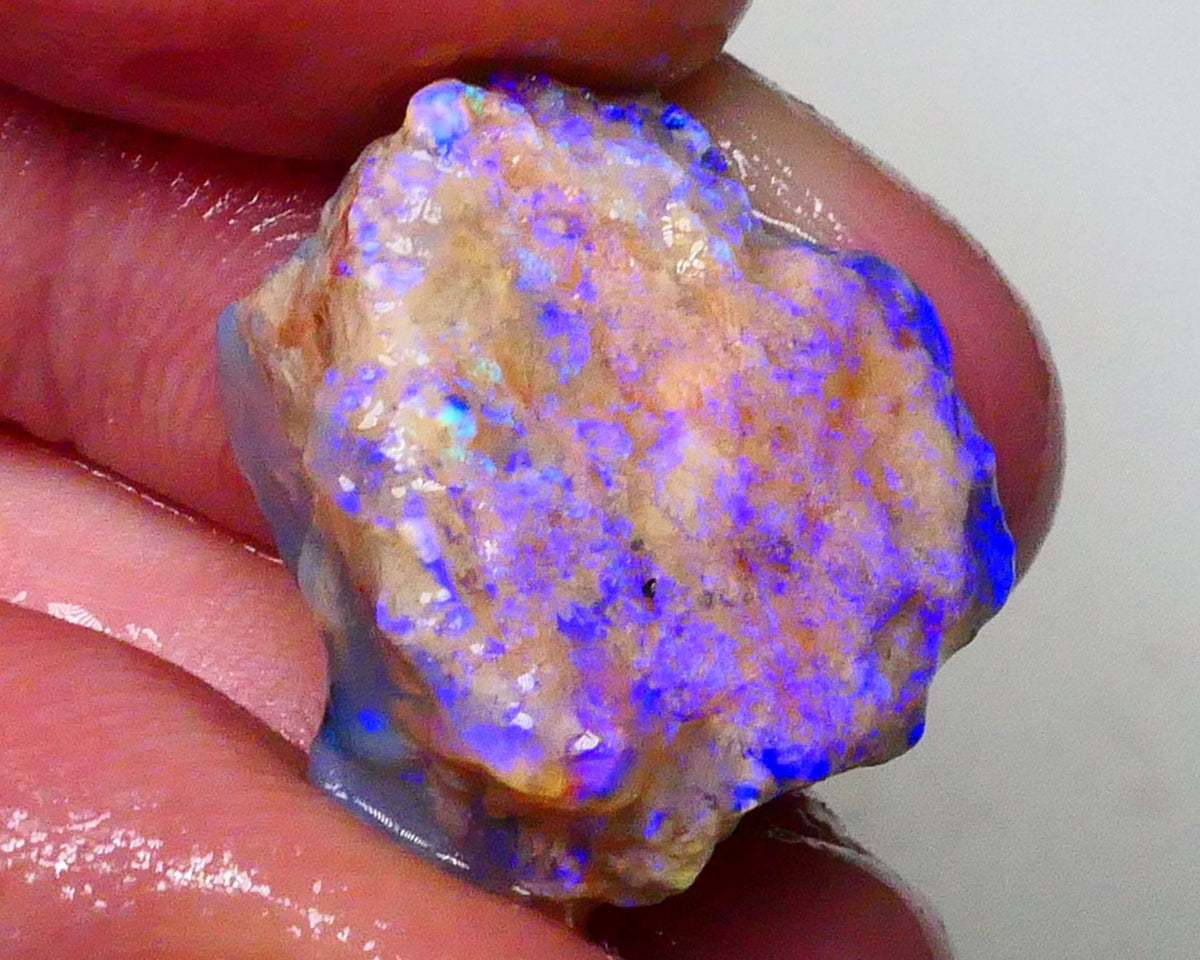 Ultra Brightness and Vibrancy Lighting Ridge Untouched knobby Gem 18.00cts Loaded with Purples & blues 19x18x12mm Just Lights up  Lot B4-A632