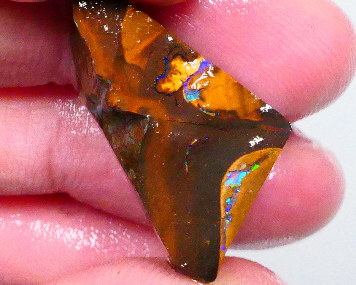 Bid-4.com Bid for Australian opal £1 No Reserve Auctions Details to come Lot B4-A789
