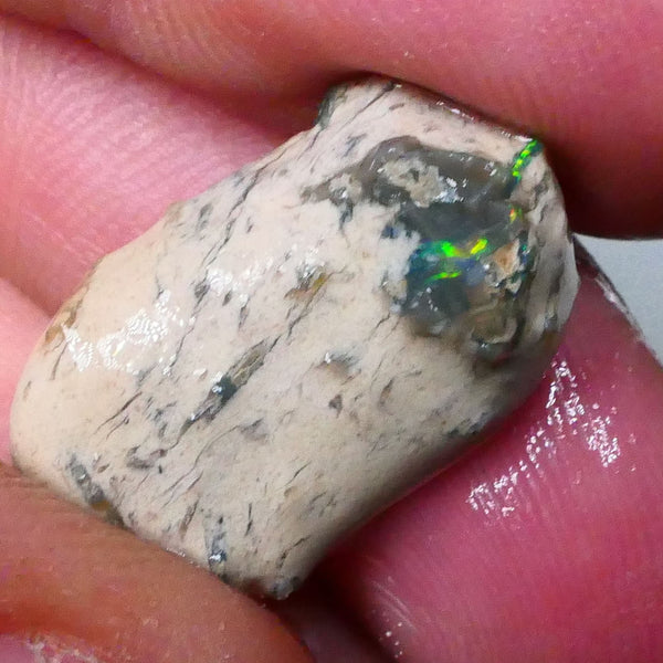 Lighting Ridge opal formation rough 9.50cts Bright Green fires collect or gamble carve/cut 22x16x8mm Lot B4-A662