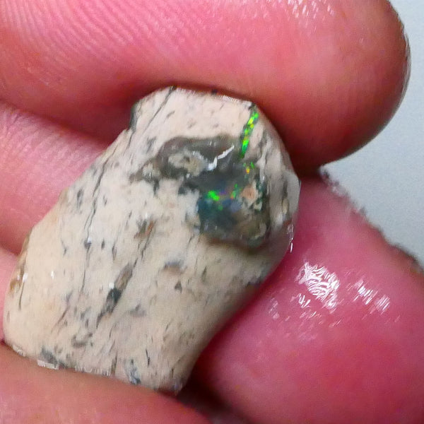 Lighting Ridge opal formation rough 9.50cts Bright Green fires collect or gamble carve/cut 22x16x8mm Lot B4-A662