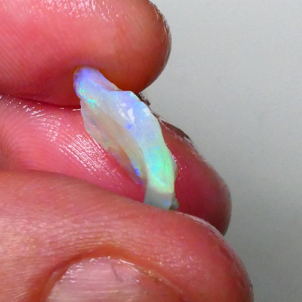 Cutters Bright Crystal seam opal rough 3.50cts Lightning Ridge Material nice Greens & blues skin to skin 17x11x3mm  Lot B4-A663