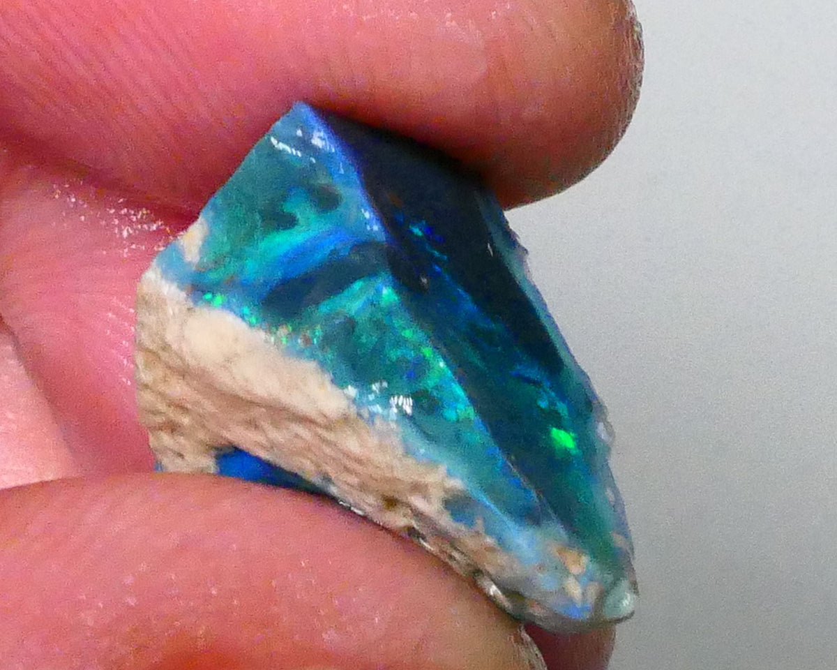 black opal Seam rough to cut 10.00cts Lightning Ridge Material Nice greens & blues to expose & cut 15x14x11mm Lot B4-A666