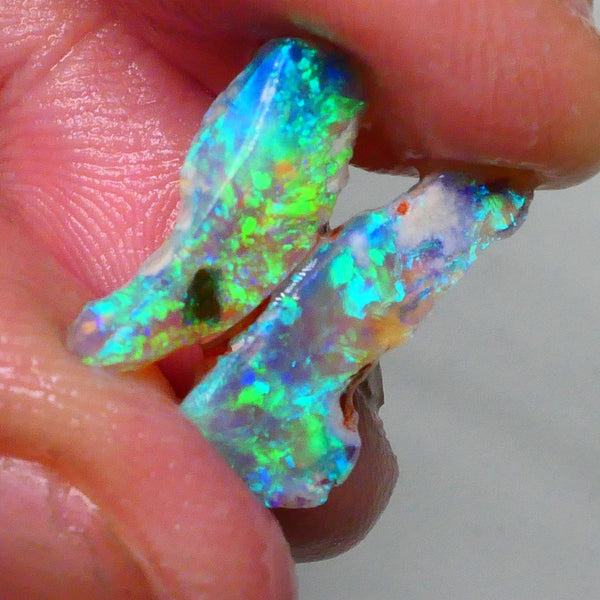 May 1st Super Bling Rubs Bid-4.com Bid for Australian opal £1 No Reserve Auctions Details to come Lot B4-A709