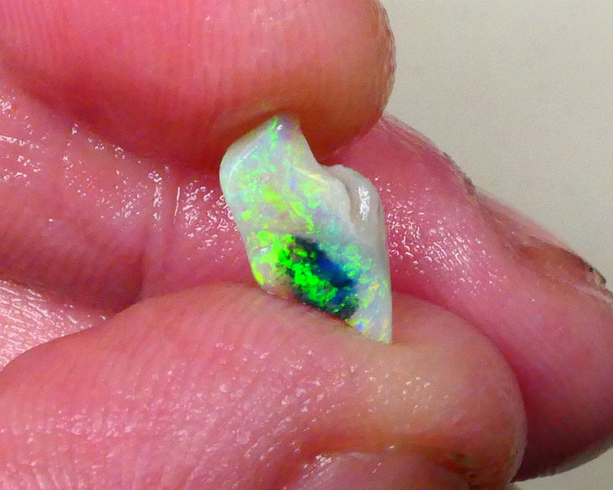 Small Bling Bling Crystal rough of Lightning Ridge to cut & polish 0.70cts Stunning Very Bright Vibrant Multifires 11x6x2mm  Lot B4-A772