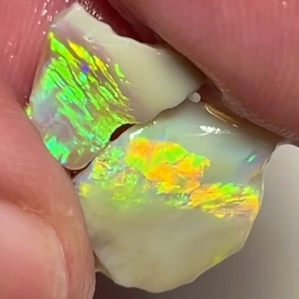 Lightning Ridge Rubs 4.95cts 14x10x3mm & 10x9x2 mm Bid-4.com Bid for Australian opal raw/rough/rubbed/polished £1 No Reserve Auctions Details to come Lot B4-A870
