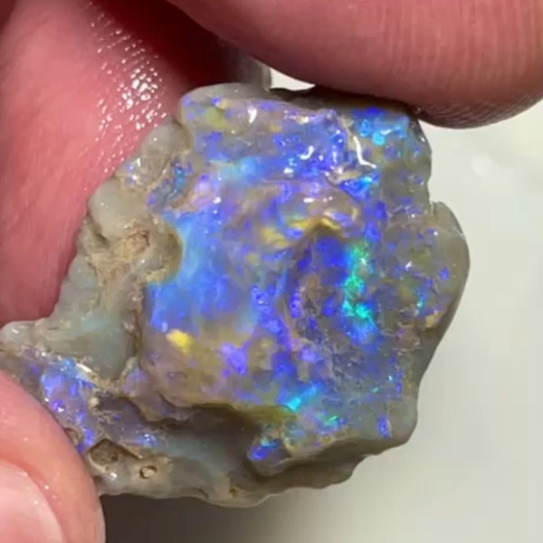 Bid-4.com Bid for Australian opal £1 No Reserve Auction Lightning Ridge 22.75cts 30x21x9 mm Lot B4-A821