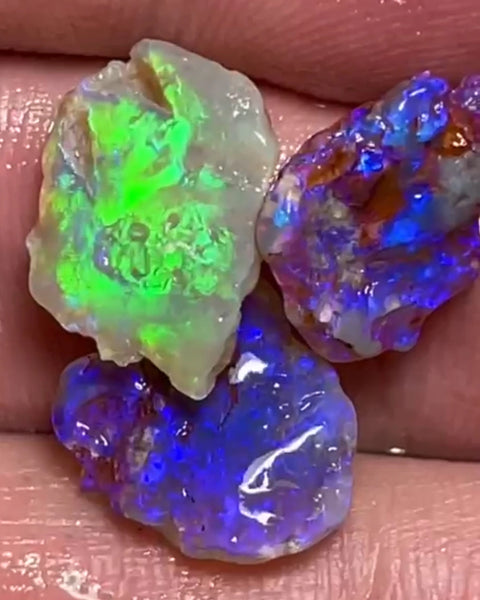 Bid-4.com Bid for Australian opal £1 No Reserve Auctions 13.25cts 24x12x4 to 13x12x3 mm Lot B4-A820