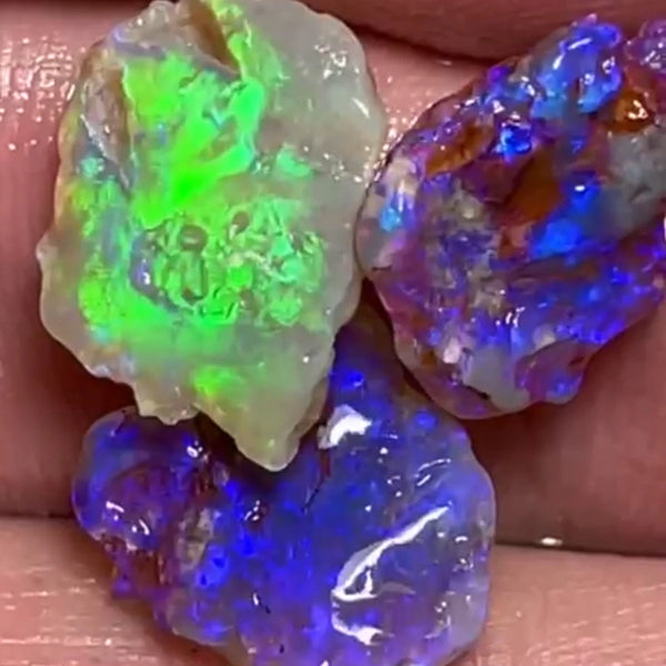 Bid-4.com Bid for Australian opal £1 No Reserve Auctions 13.25cts 24x12x4 to 13x12x3 mm Lot B4-A820