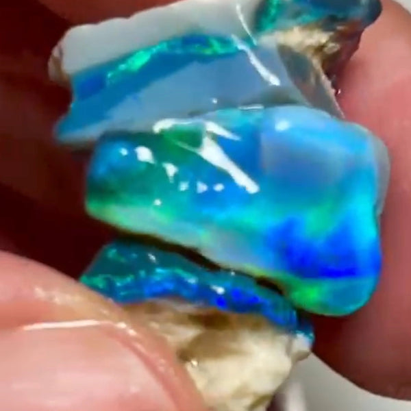 Bid-4.com Bid for Australian opal £1 No Reserve Auction Lightning Ridge 21.75cts 20x11x9 to 15x10x6 mm Lot B4-A824