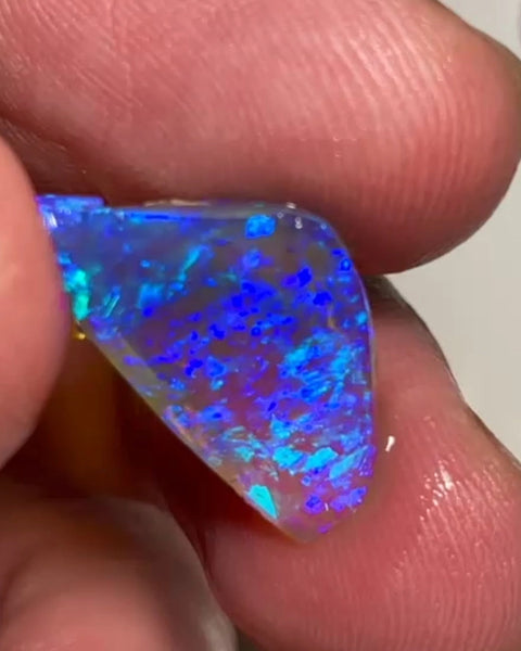 Lightning Ridge Rub 5.75cts 21.00x 12.00x 3.00mm Bid for Australian opal raw/rough/rubbed/polished £1 No Reserve Auctions Details to come Lot B4-A885